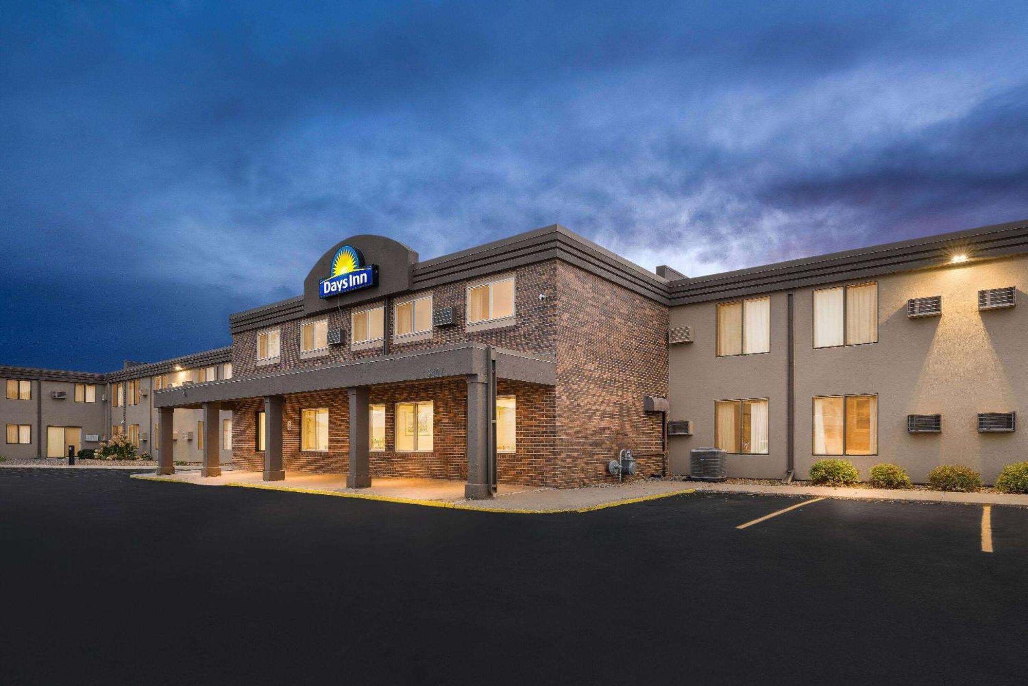 Days Inn By Wyndham Sioux Falls Esterno foto
