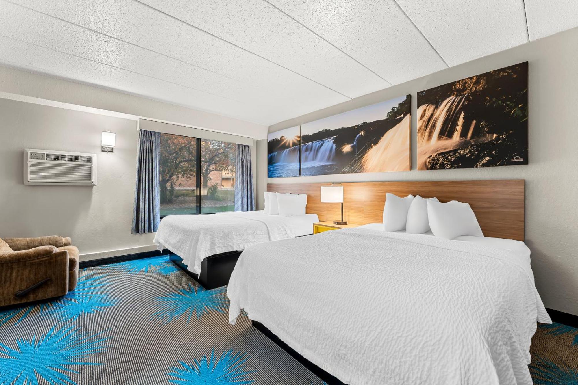 Days Inn By Wyndham Sioux Falls Esterno foto
