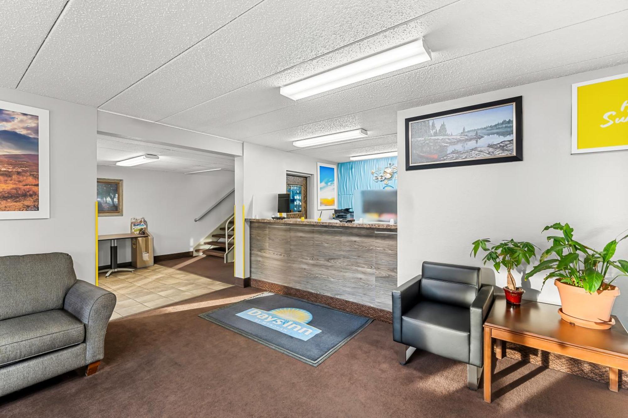 Days Inn By Wyndham Sioux Falls Esterno foto