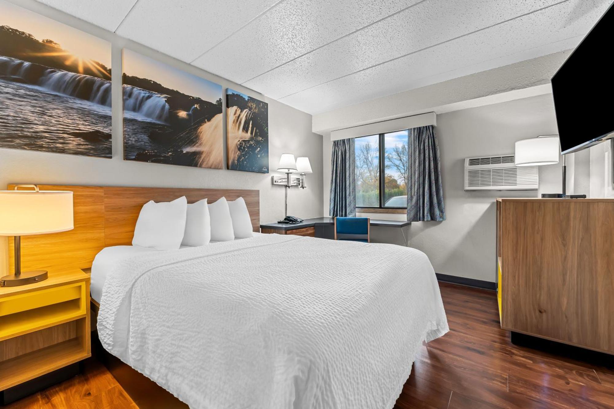 Days Inn By Wyndham Sioux Falls Esterno foto