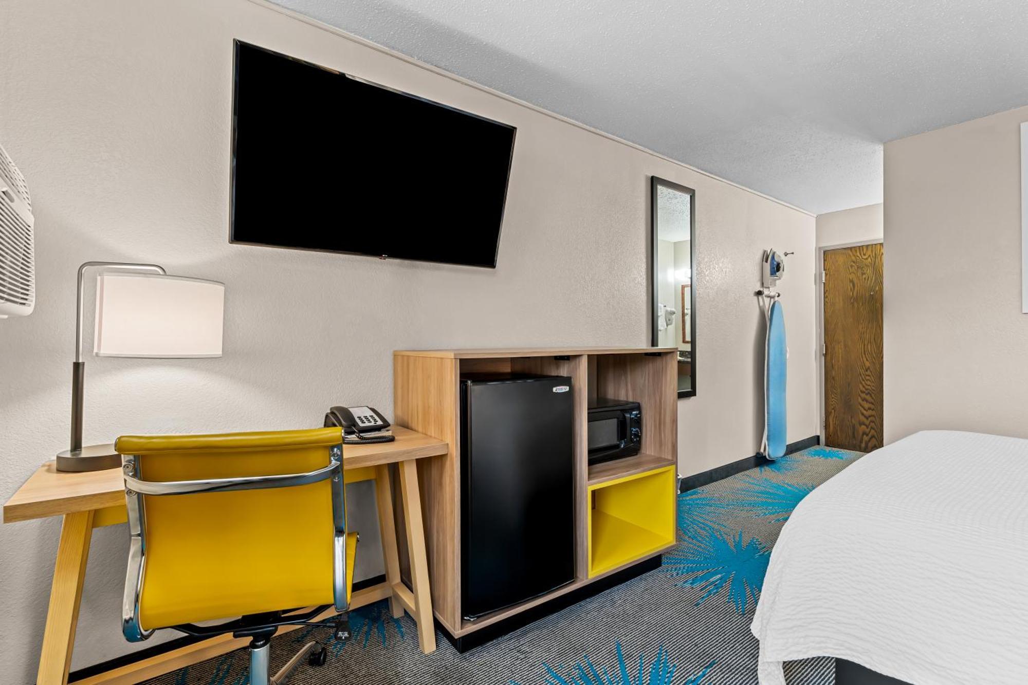 Days Inn By Wyndham Sioux Falls Esterno foto