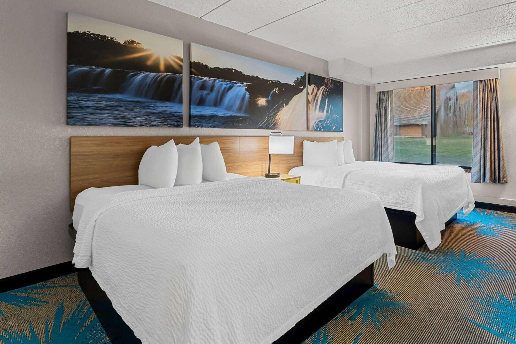 Days Inn By Wyndham Sioux Falls Esterno foto
